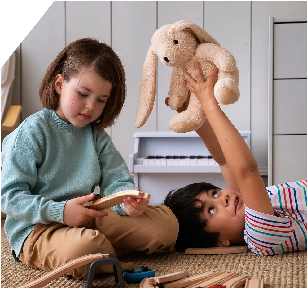Niños jugando en terapia